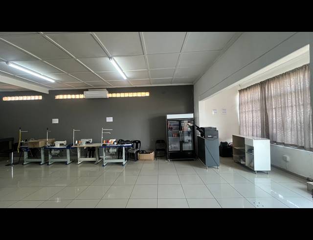 170M² BUSINESS CENTRE TO LET IN EMPANGENI CENTRAL